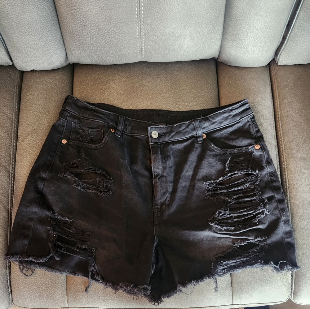 American Eagle Black Shorts 16 - Picture 1 of 4